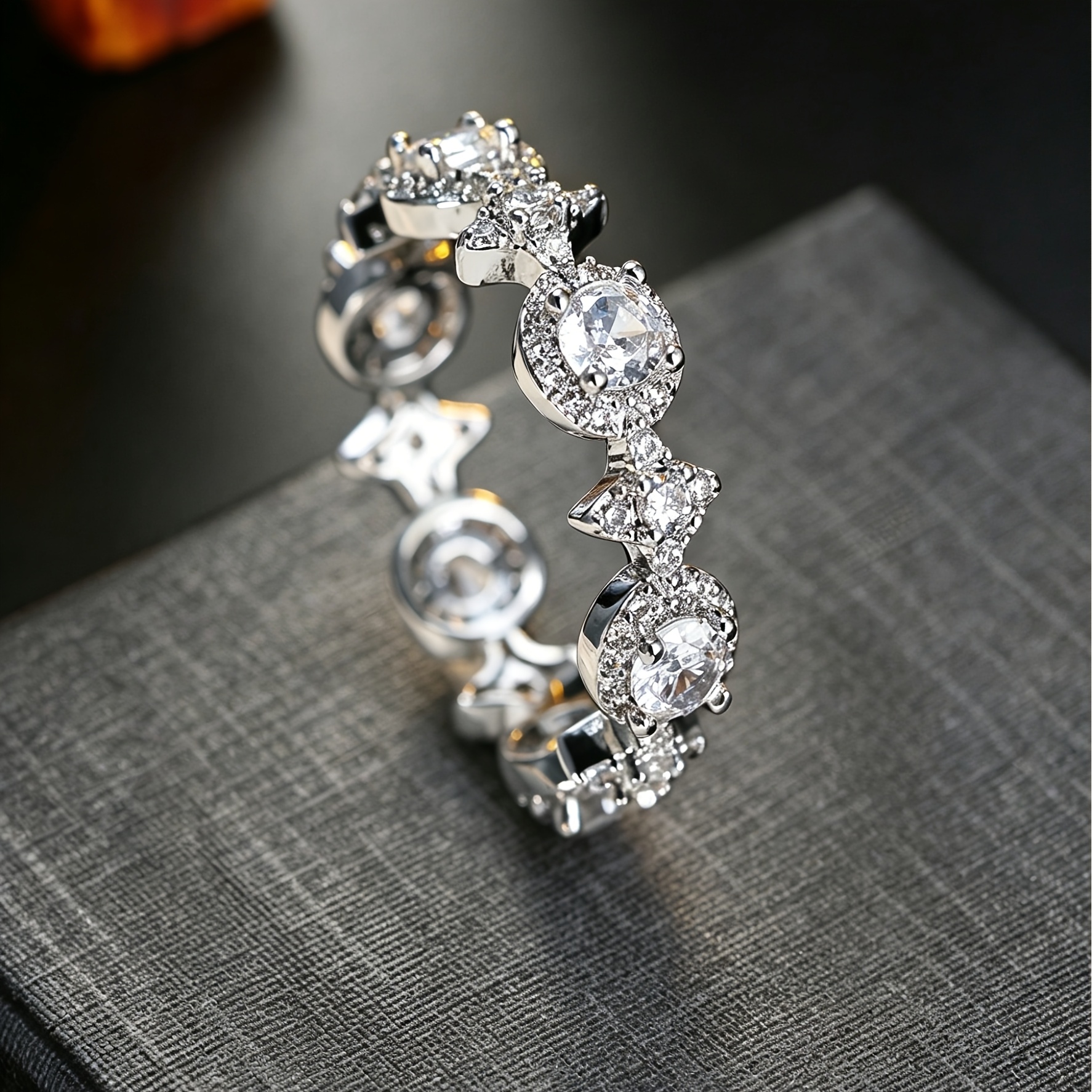 Women's Light Luxury Starburst Wide Ring for Banquet Accessory